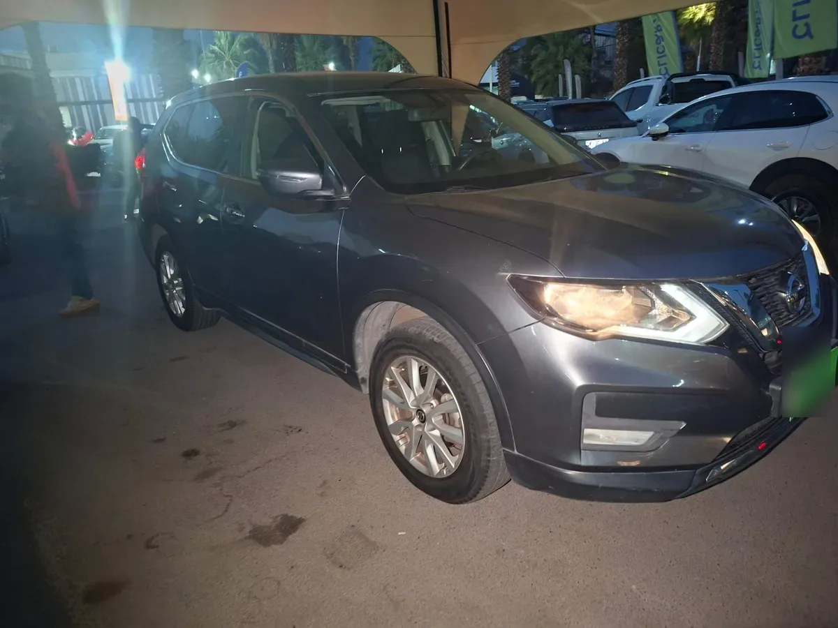 Nissan X-Trail 2.5 Sense Mc 4x2 Cvt At 5p año 2022
