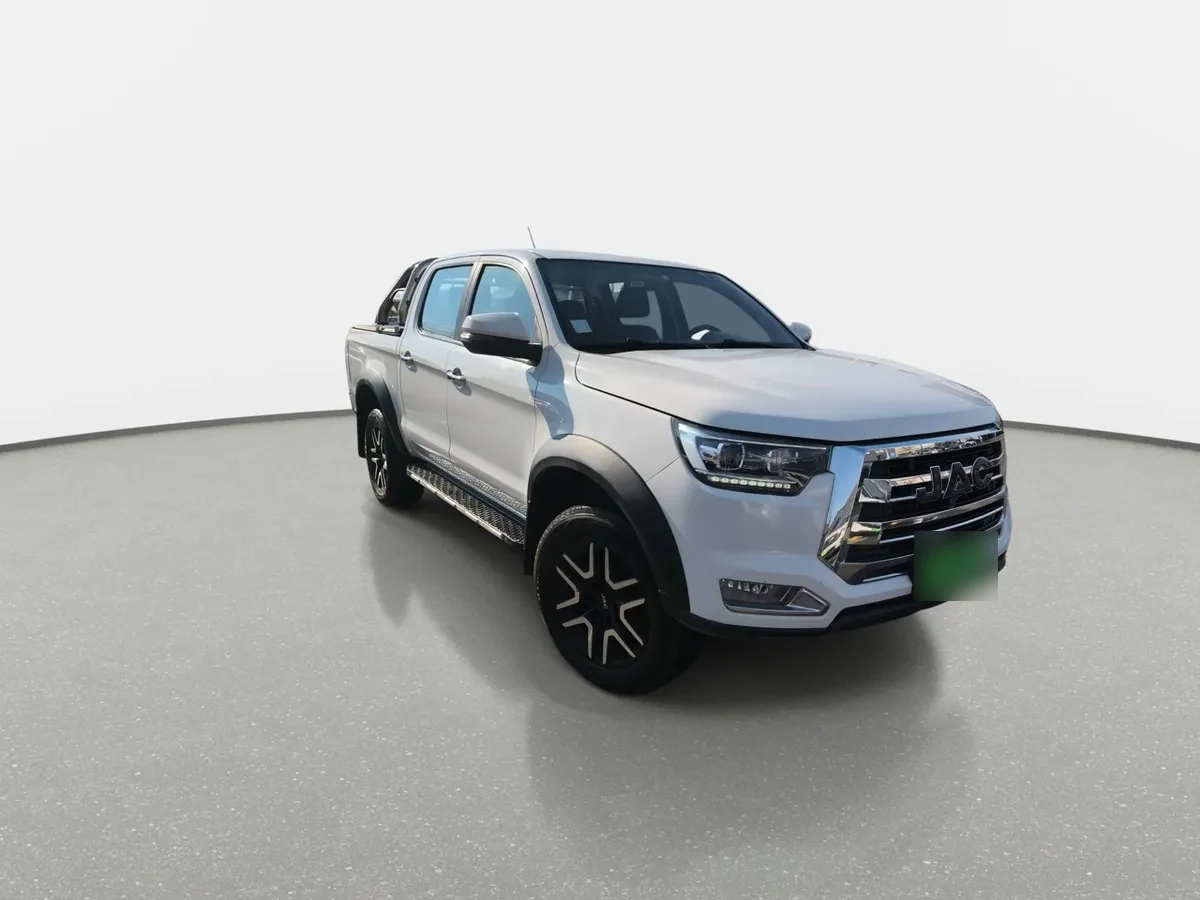 JAC T8 2.0 Comfort 4x2 Diesel Mt 4p año 2022