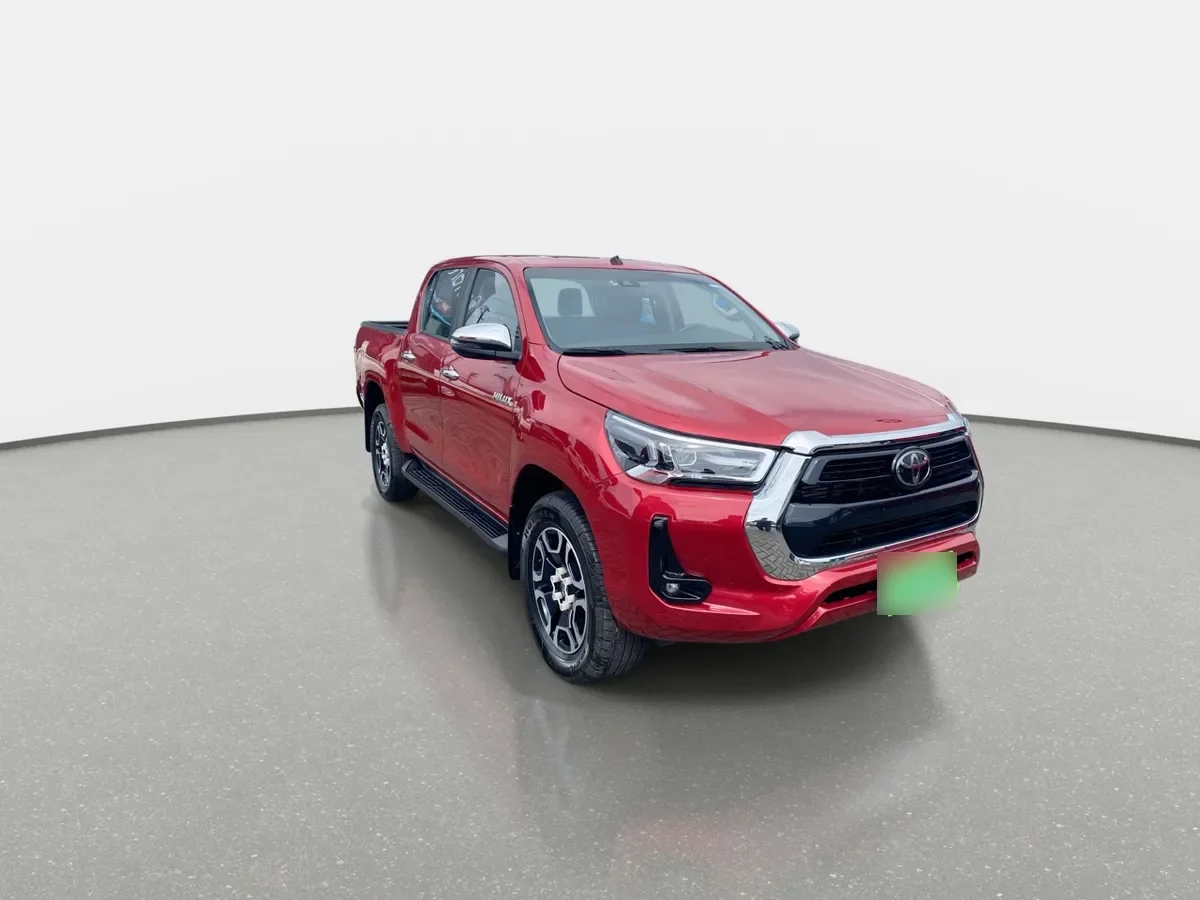 Toyota Hilux 2.8 Srv Diesel 4x4 Dob. Cab. At 4p año 2024