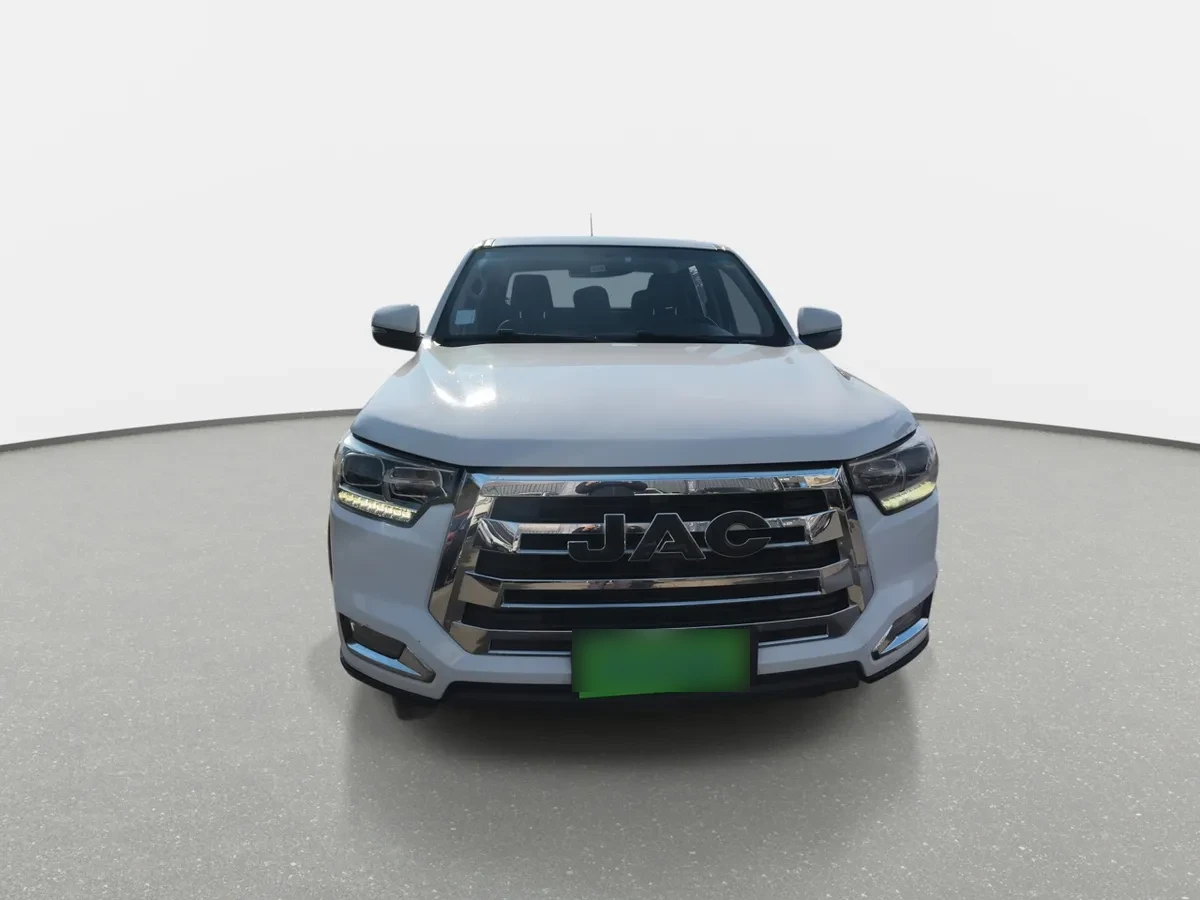 JAC T8 2.0 Comfort 4x2 Diesel Mt 4p año 2022