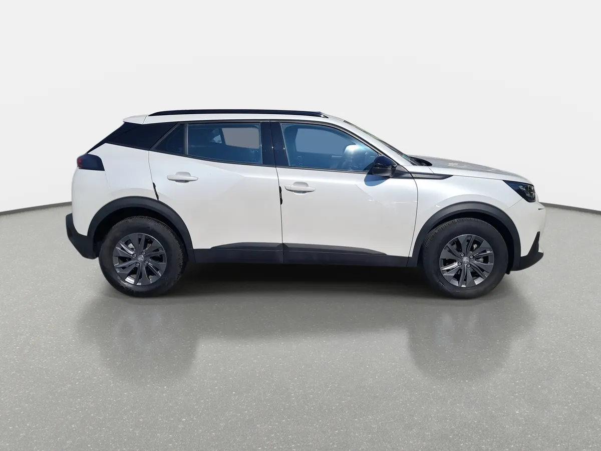 Peugeot 2008 1.2 Active Puretech 130 4x2 Mt 5p año 2022