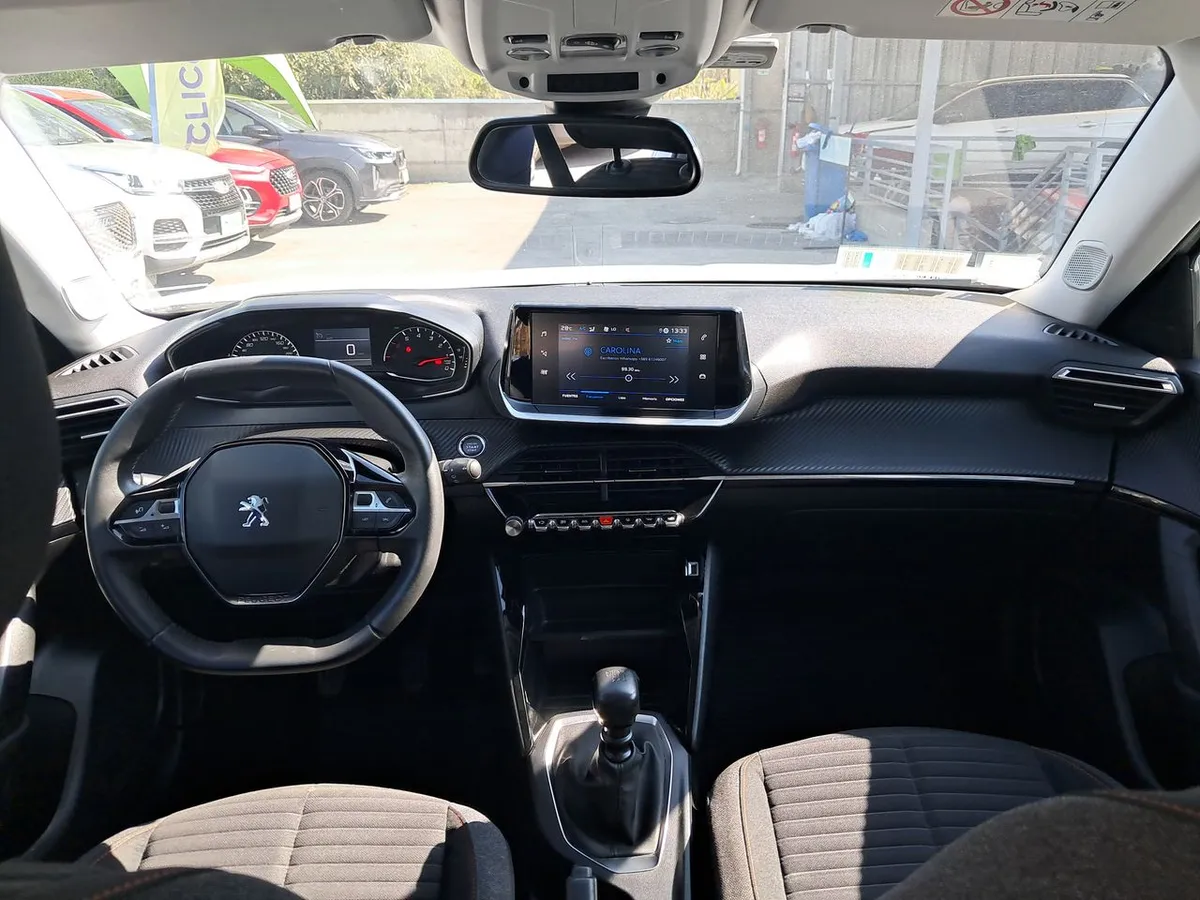 Peugeot 2008 1.2 Active Puretech 130 4x2 Mt 5p año 2022