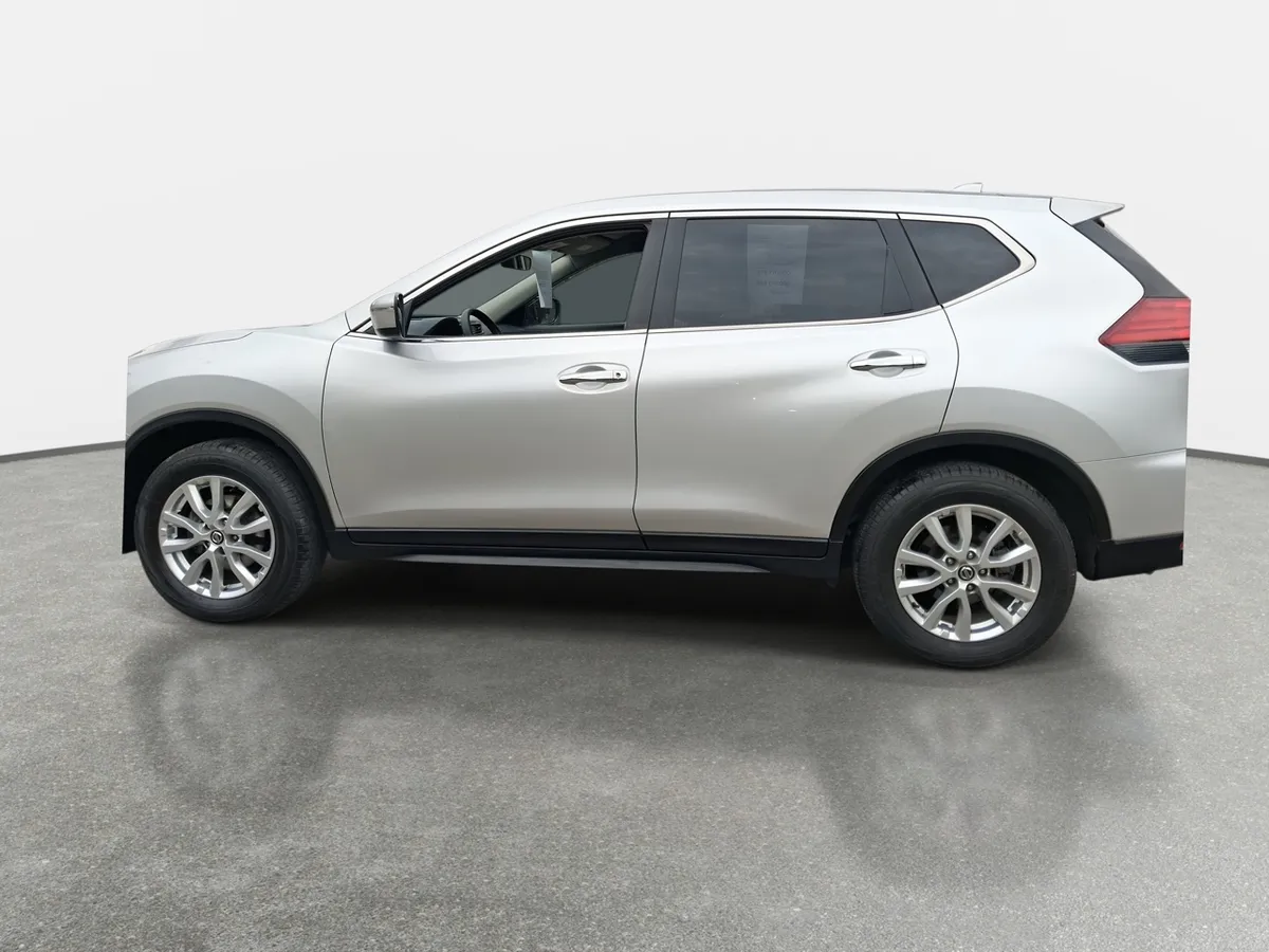 Nissan X-Trail 2.5 Sense 4x2 2row Cvt At 5p año 2023