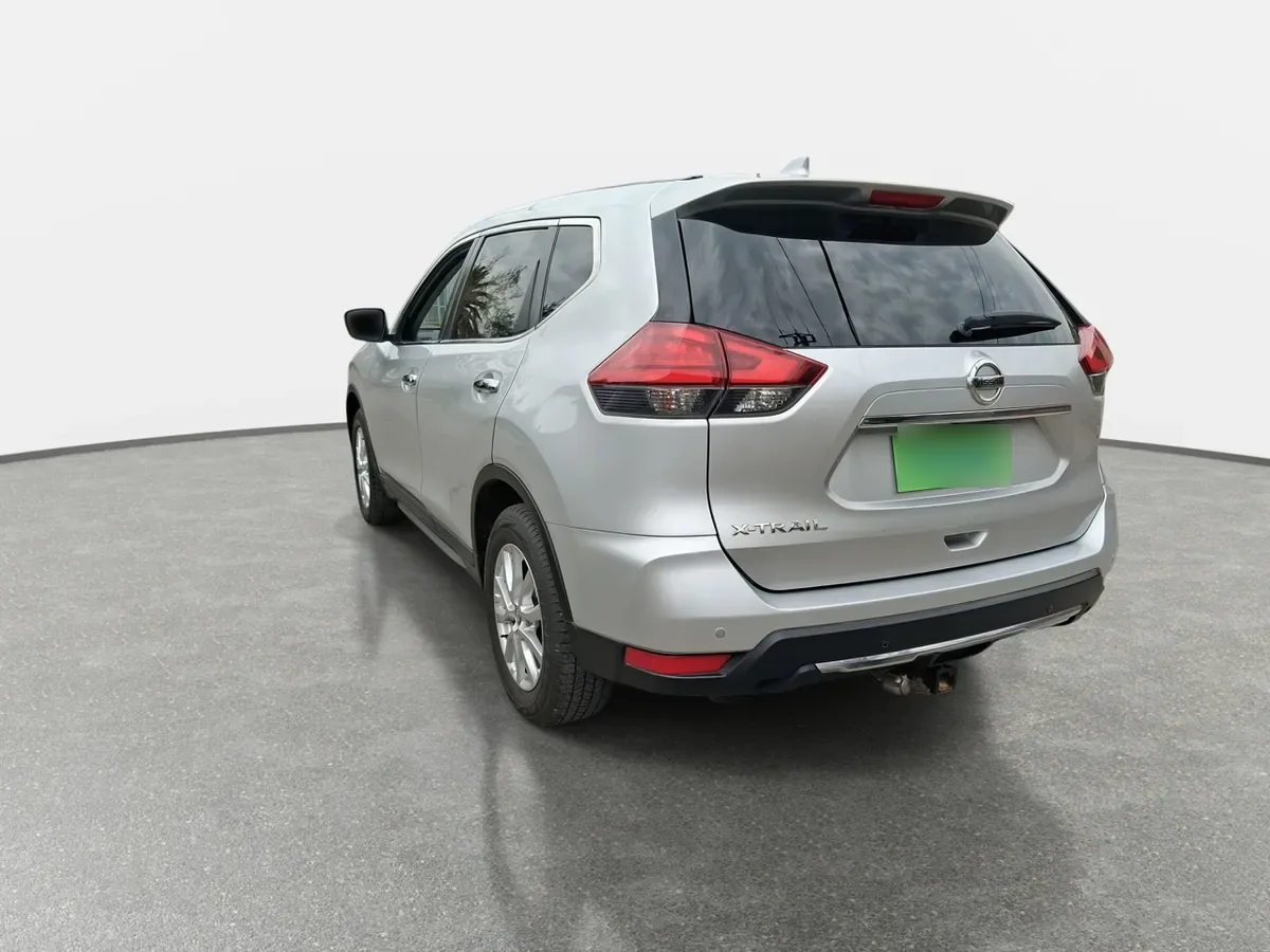 Nissan X-Trail 2.5 Sense 4x2 2row Cvt At 5p año 2023
