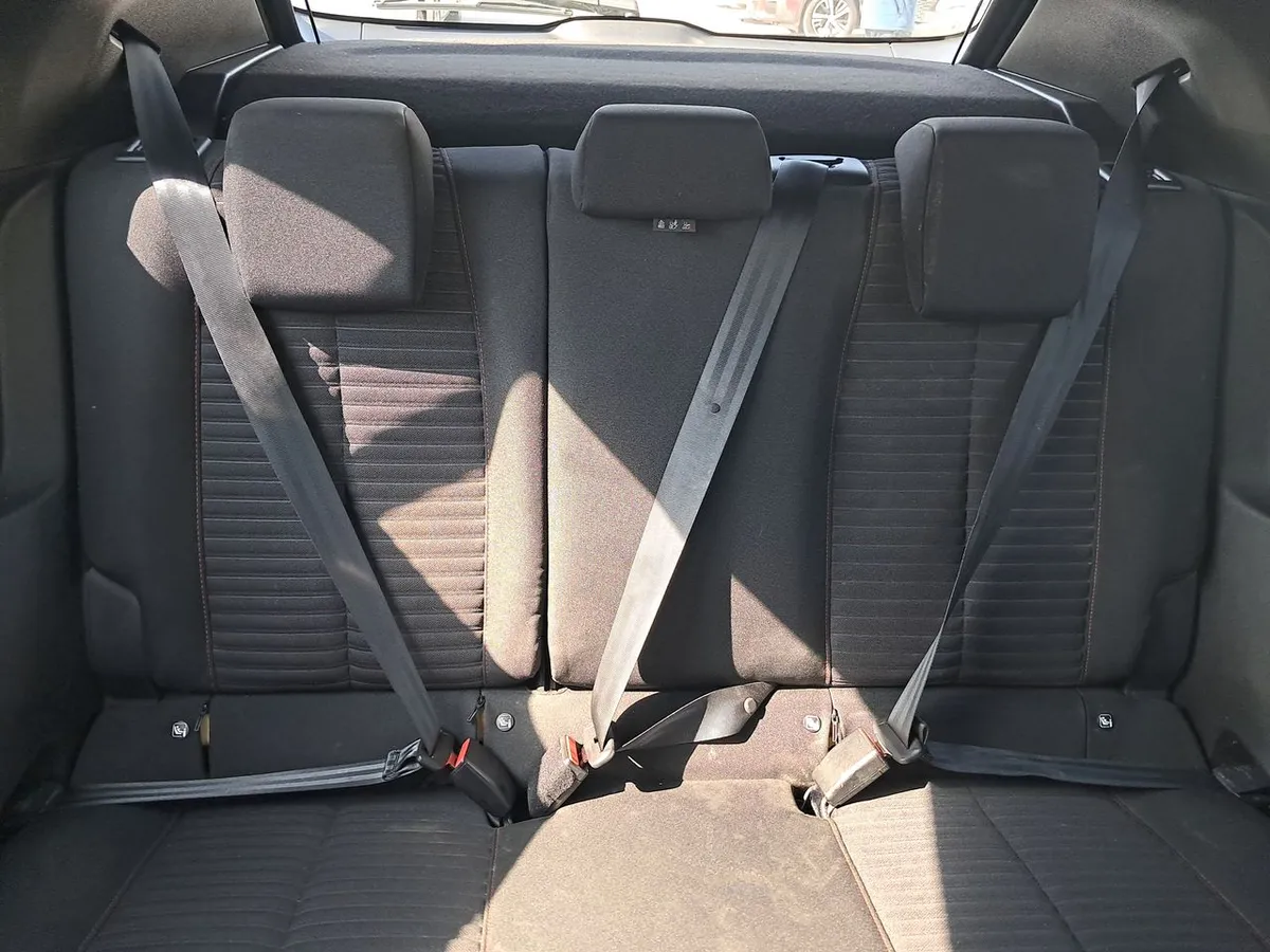 Peugeot 2008 1.2 Active Puretech 130 4x2 Mt 5p año 2022