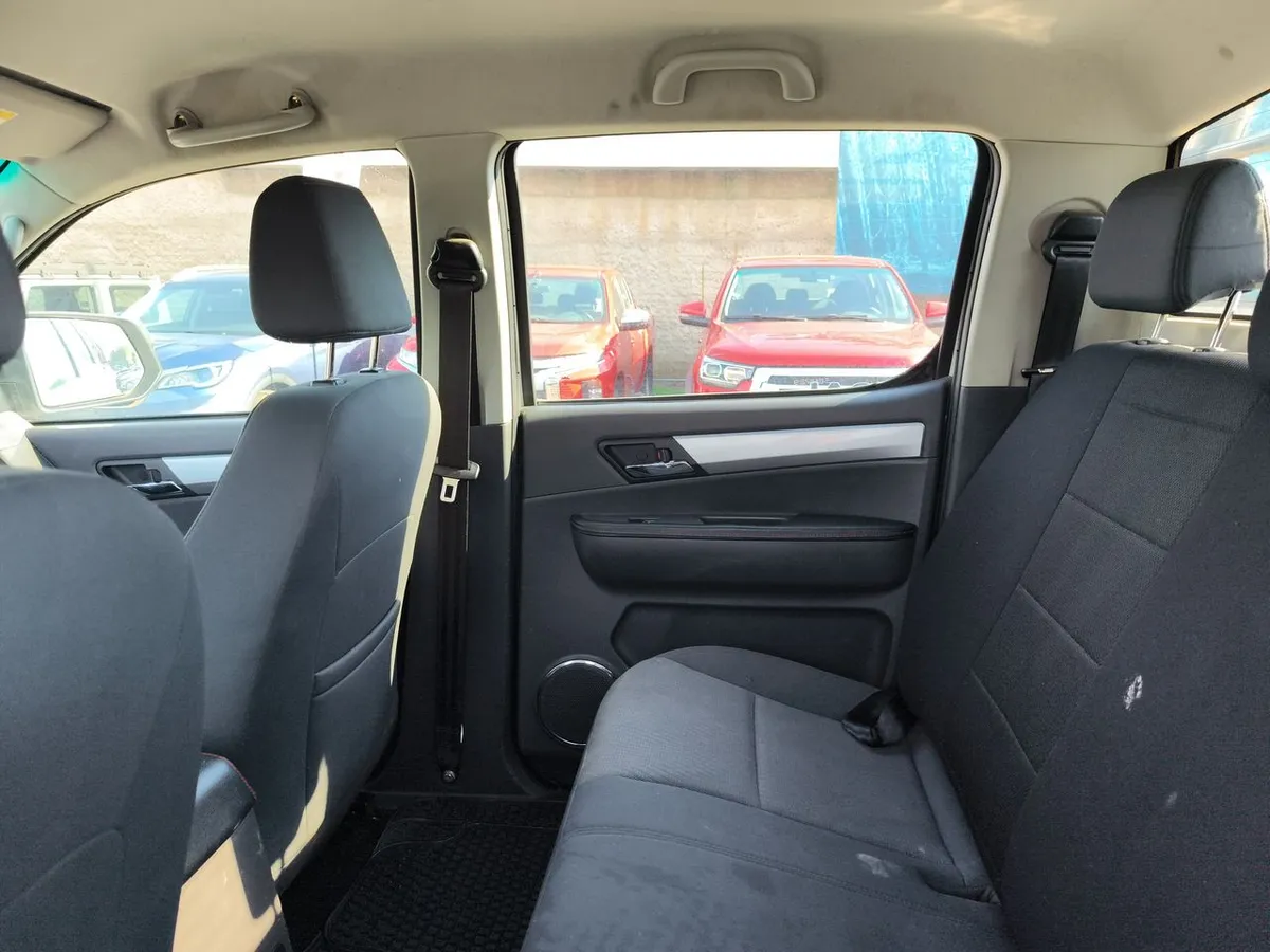 JAC T8 2.0 Comfort 4x2 Diesel Mt 4p año 2022