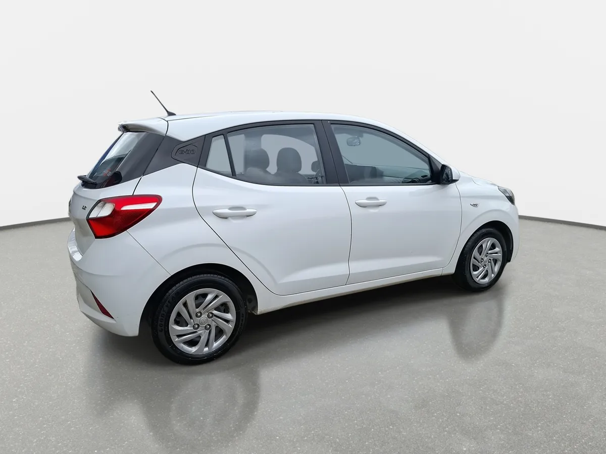 Hyundai Grand I10 1.2 Plus 4x2 Hb Mt 5p año 2024