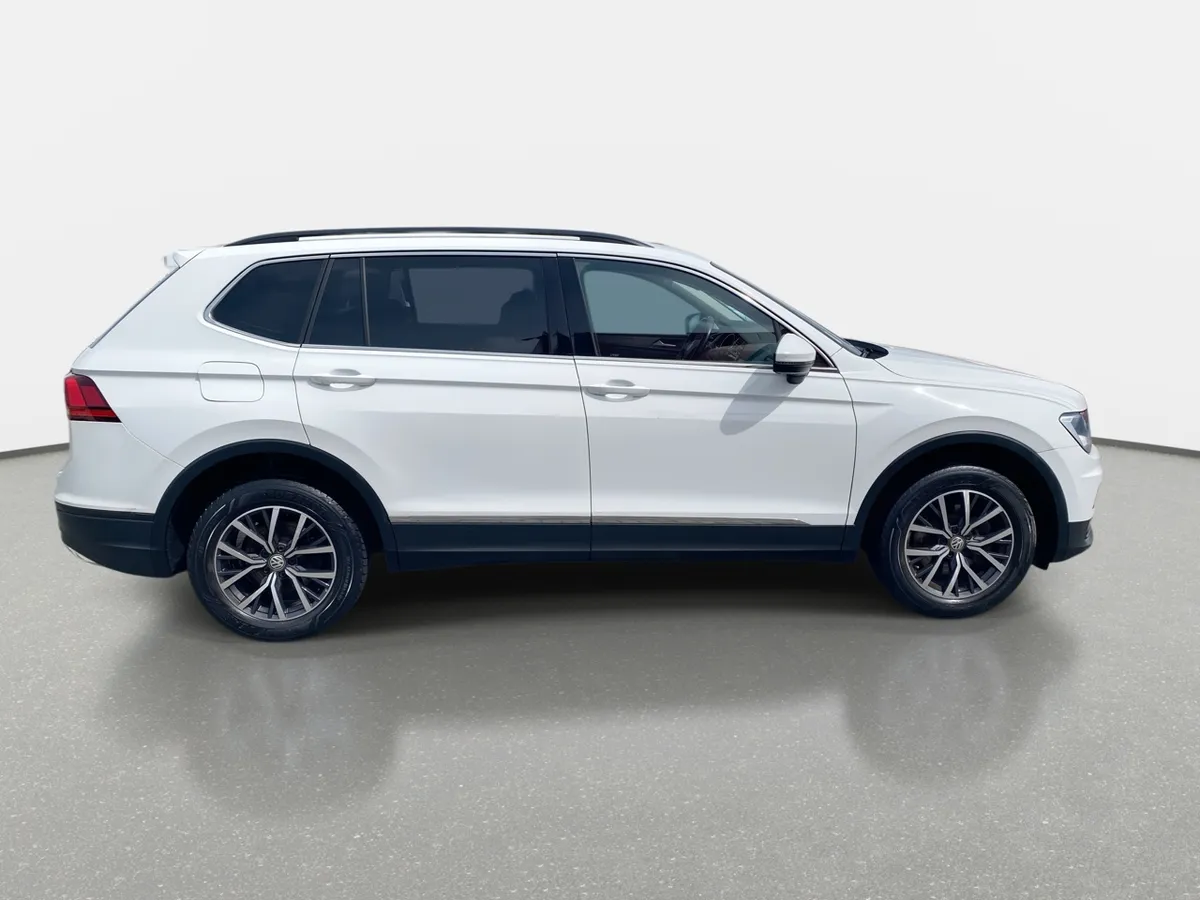 Volkswagen Tiguan 2.0 Tdi Comfortline Diesel 4motion 4x4 150hp 7a At 5p año 2019