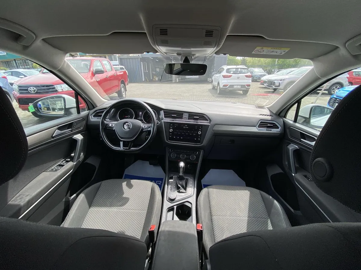 Volkswagen Tiguan 2.0 Tdi Comfortline Diesel 4motion 4x4 150hp 7a At 5p año 2019