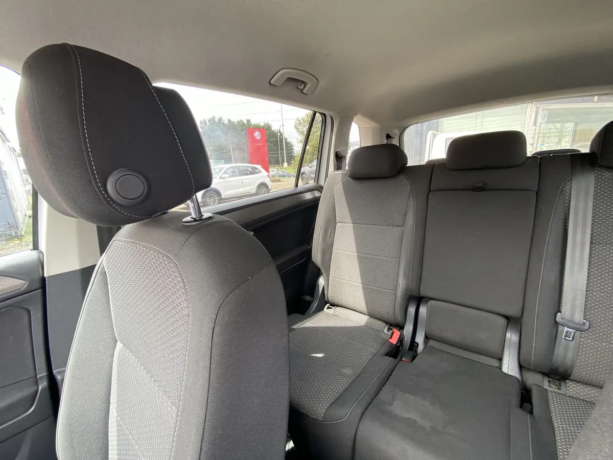 Volkswagen Tiguan 2.0 Tdi Comfortline Diesel 4motion 4x4 150hp 7a At 5p año 2019