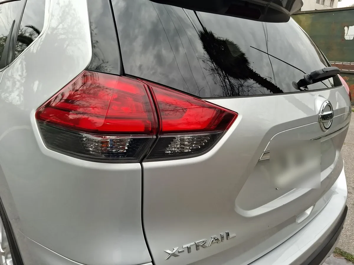 Nissan X-Trail 2.5 Sense 4x2 2row Cvt At 5p año 2023