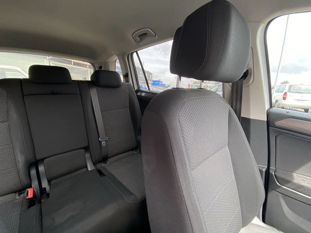 Volkswagen Tiguan 2.0 Tdi Comfortline Diesel 4motion 4x4 150hp 7a At 5p año 2019
