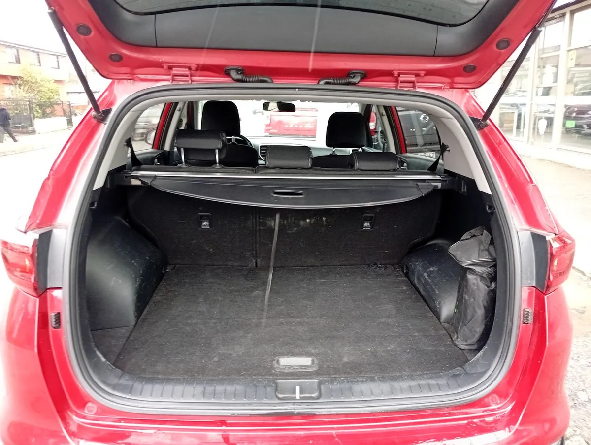 Kia Sportage 2.0 Lx 2wd 6mt 5p año 2020