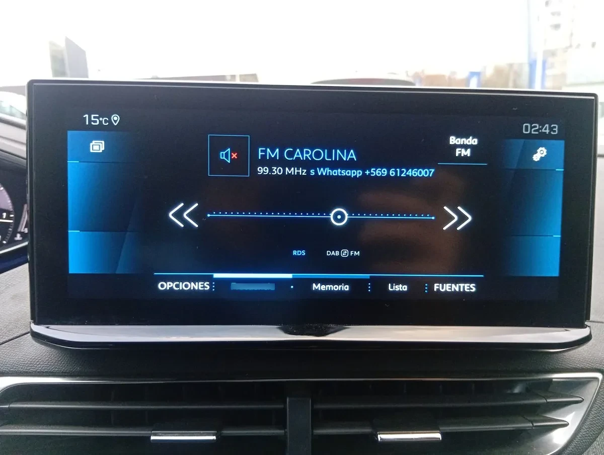 Peugeot 3008 1.5 Allure Pack Bluehdi 130 4x2 Eat8 5p año 2024