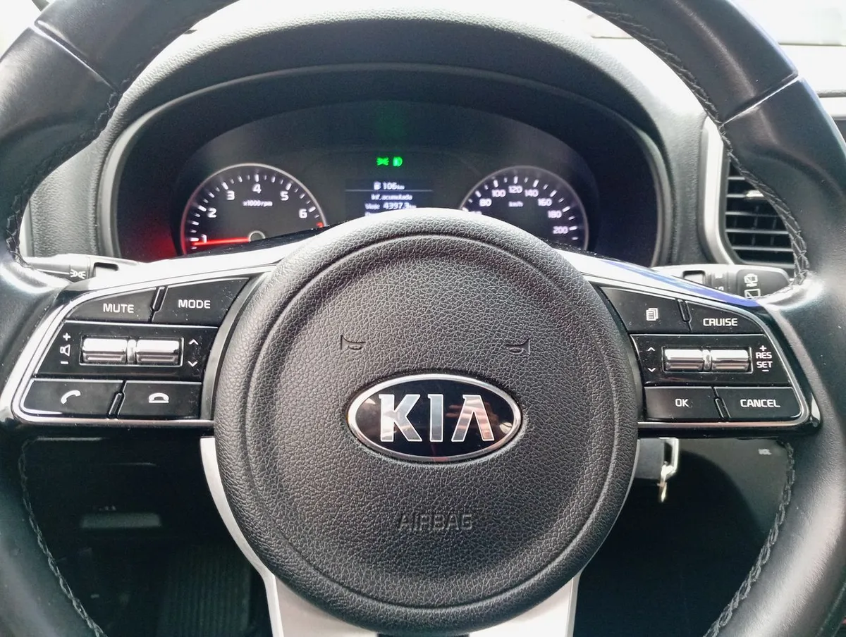 Kia Sportage 2.0 Lx 2wd 6mt 5p año 2020