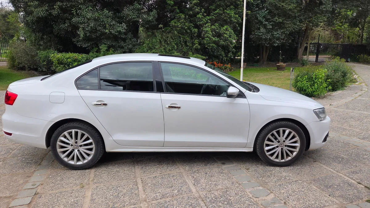 VOLKSWAGEN VENTO 2.0 Comfortline At año 2014