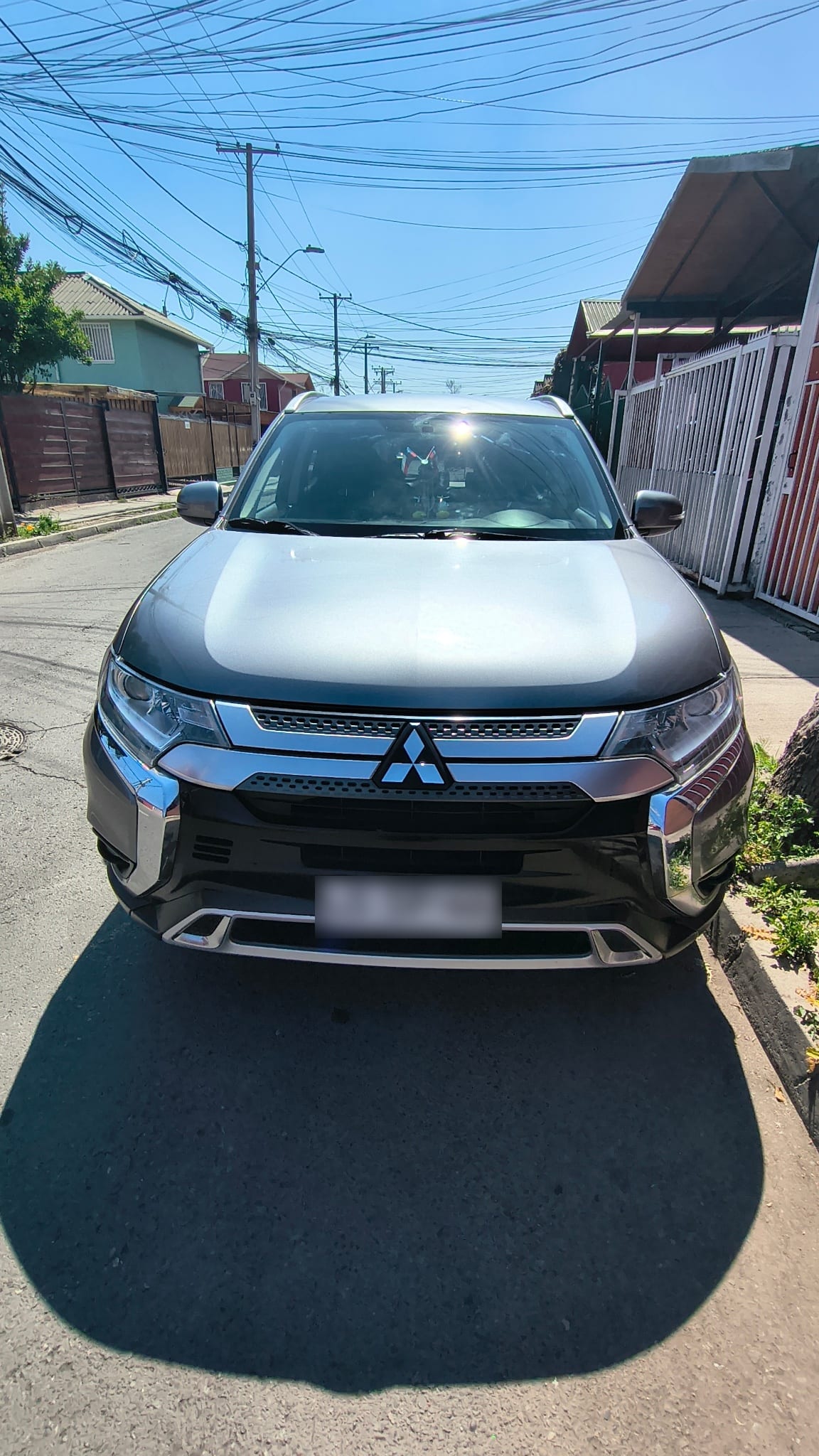 MITSUBISHI OUTLANDER 2.0 Mt 4x2 año 2020