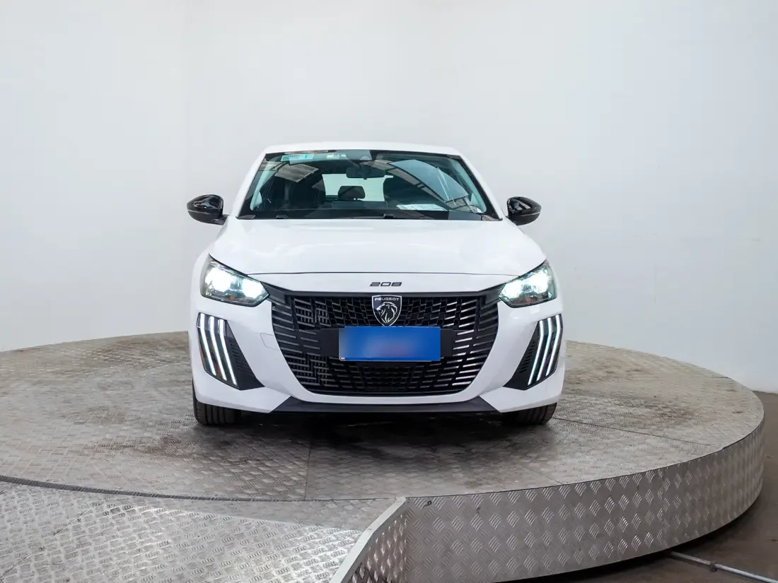 Peugeot New 208 Mca Active Gasolina 100hp Mt año 2026