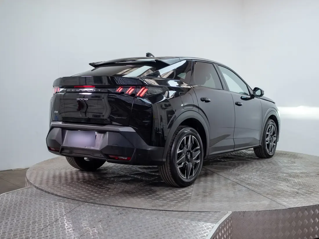 Peugeot 3008 3008 P64 Allure Mhev 136 Edct6 año 2026