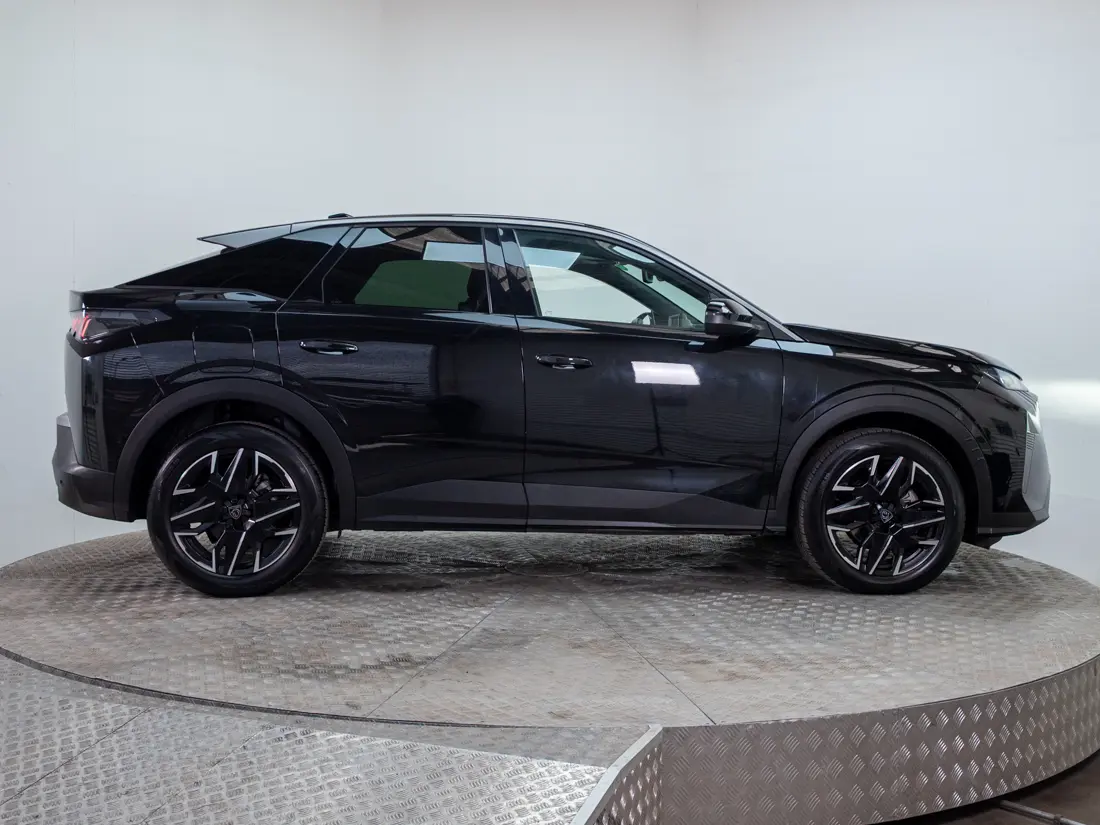 Peugeot 3008 3008 P64 Allure Mhev 136 Edct6 año 2026