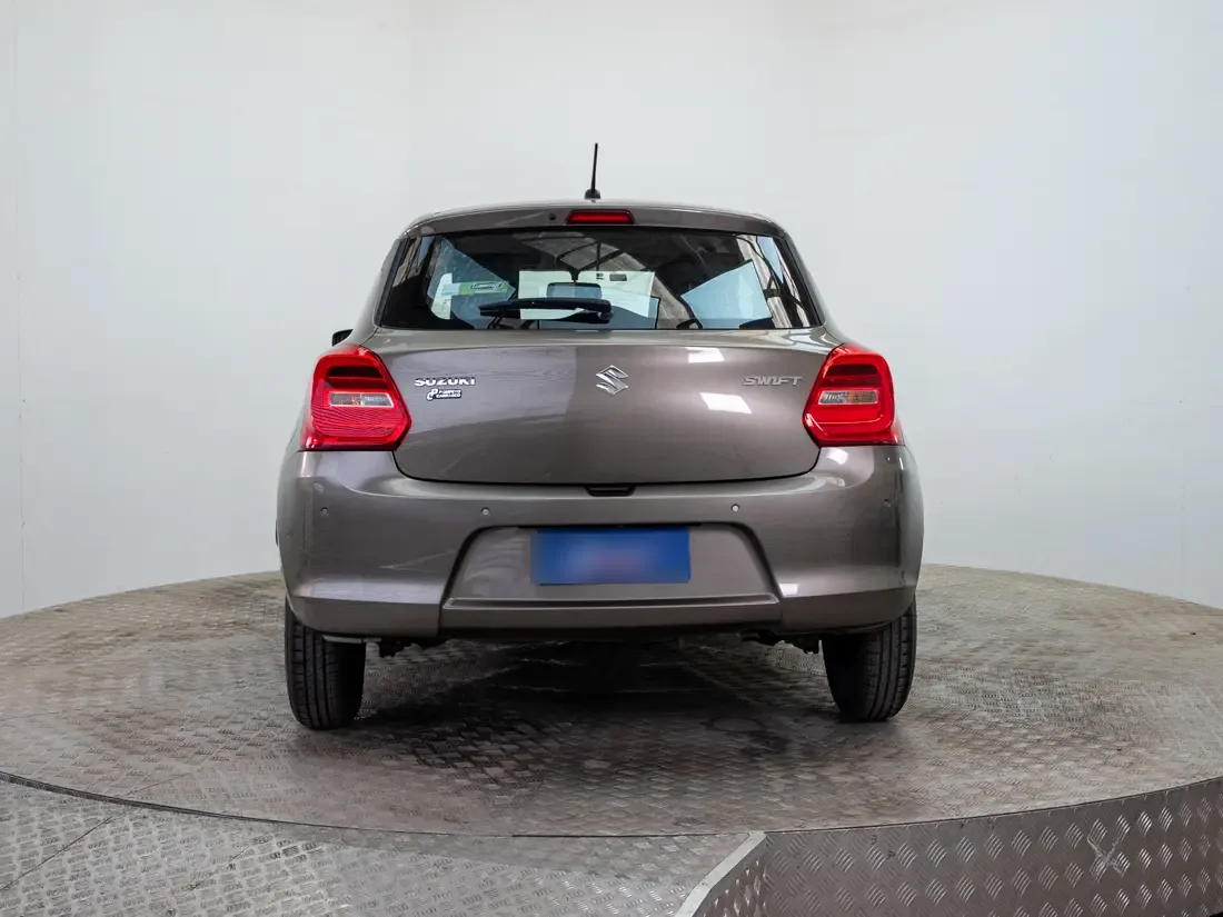 Suzuki Swift 1.2 Gl Mt año 2025