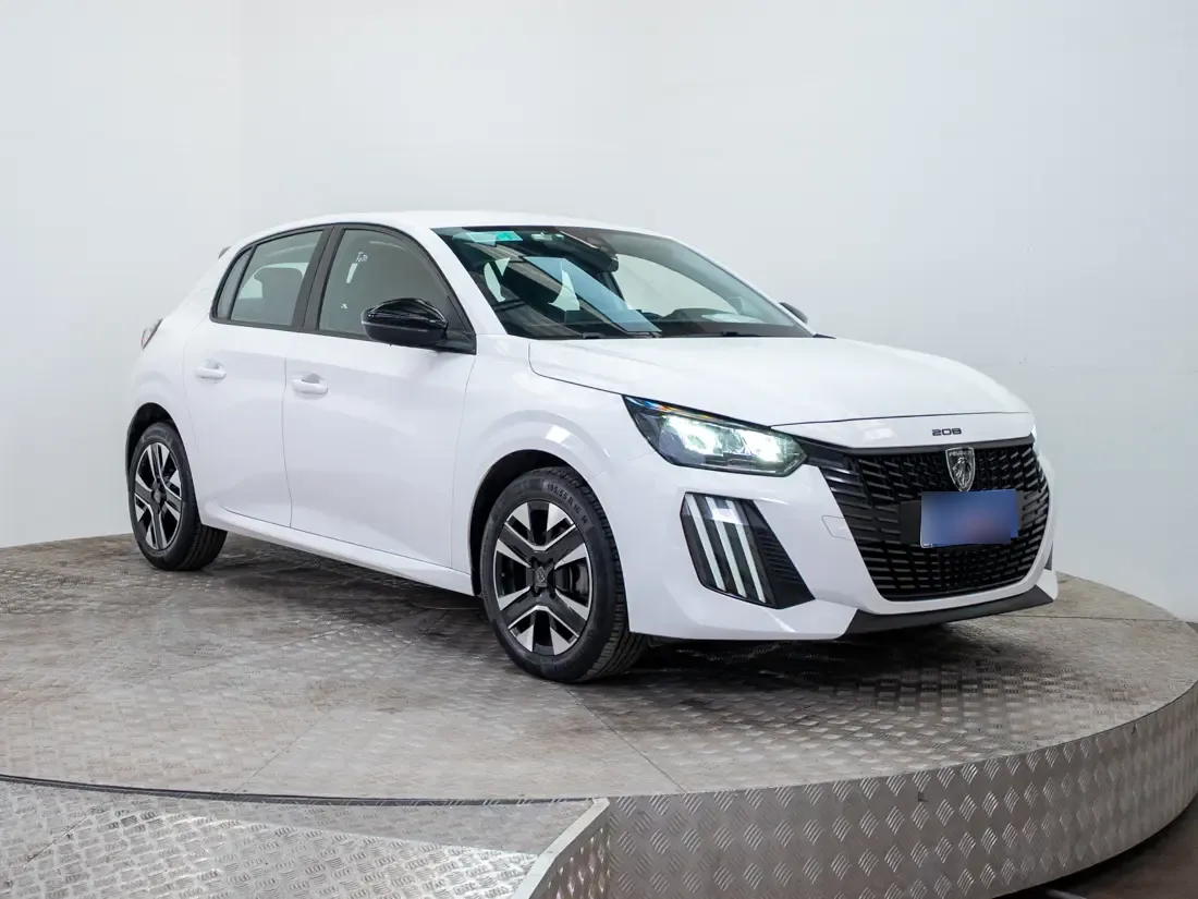 Peugeot New 208 Mca Active Gasolina 100hp Mt año 2026
