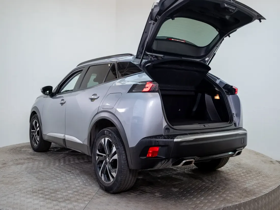 Peugeot 2008 1.2 Allure Pack Puretech 130 Mt año 2021