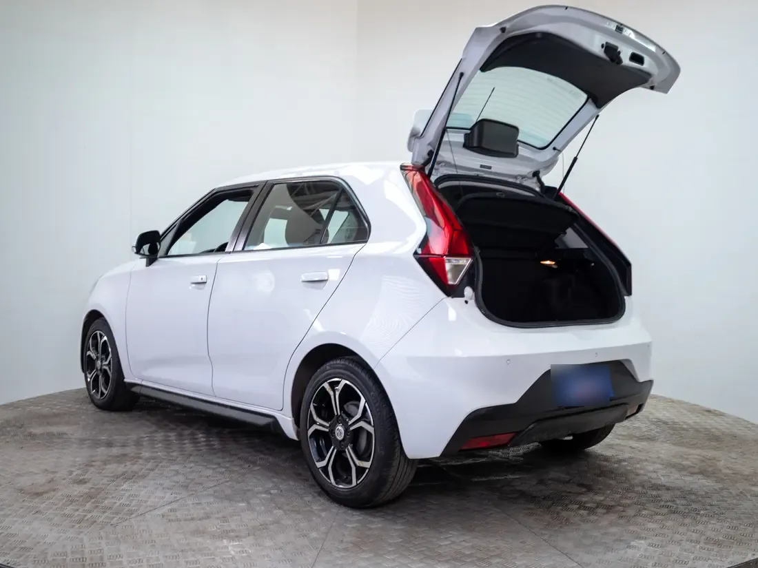 MG 3 Mg 3 1.5 Com At año 2023