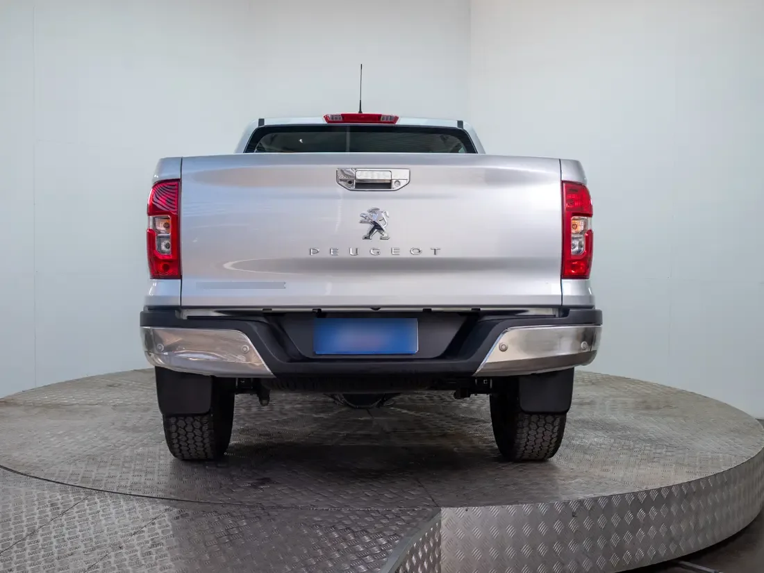 Peugeot Landtrek Active Bluehdi 180 4x4 At año 2024