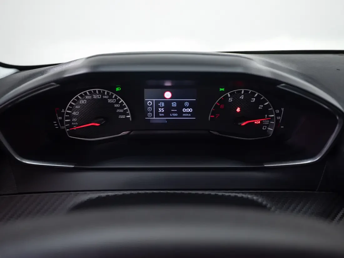 Peugeot New 208 Mca Active Gasolina 100hp Mt año 2026