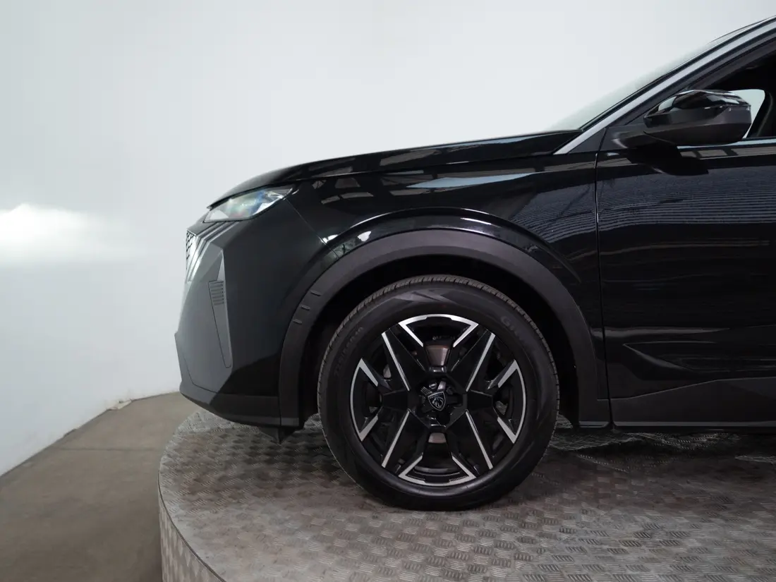 Peugeot 3008 3008 P64 Allure Mhev 136 Edct6 año 2026
