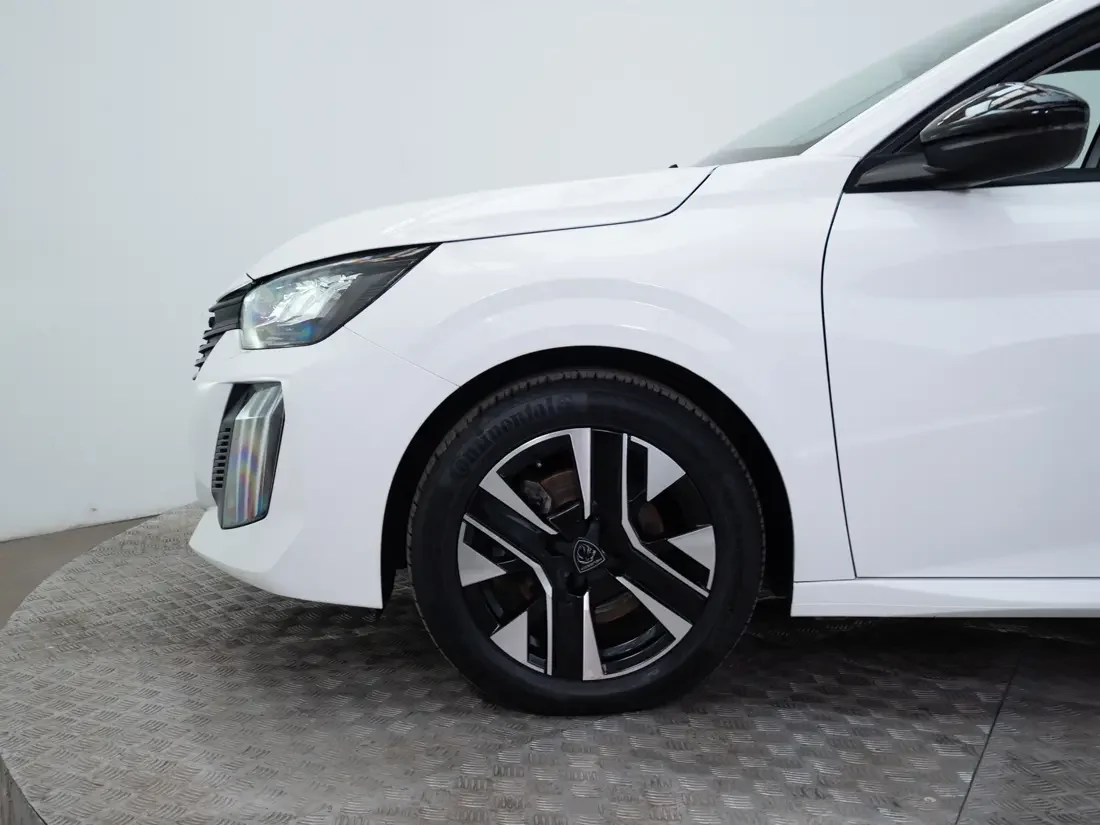 Peugeot New 208 Mca Active Gasolina 100hp Mt año 2026