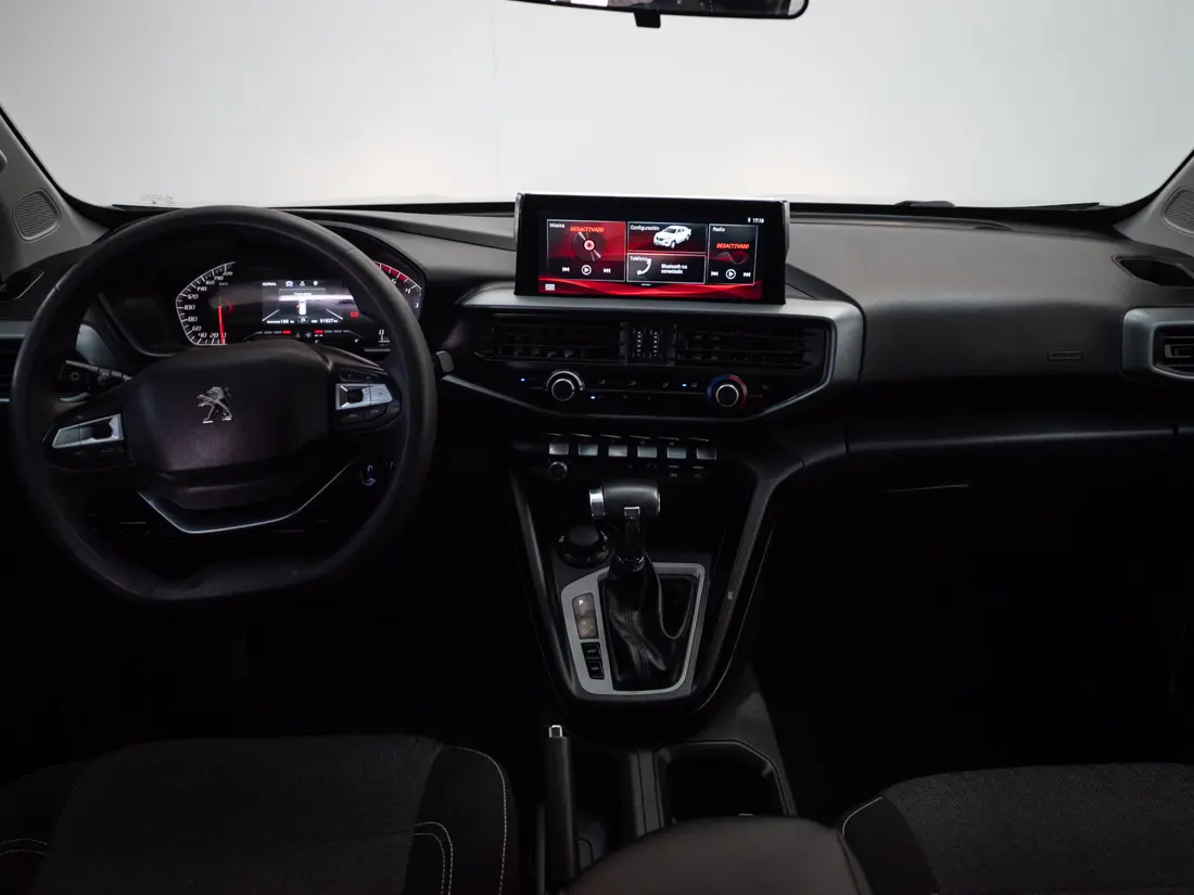 Peugeot Landtrek Active Bluehdi 180 4x4 At año 2024