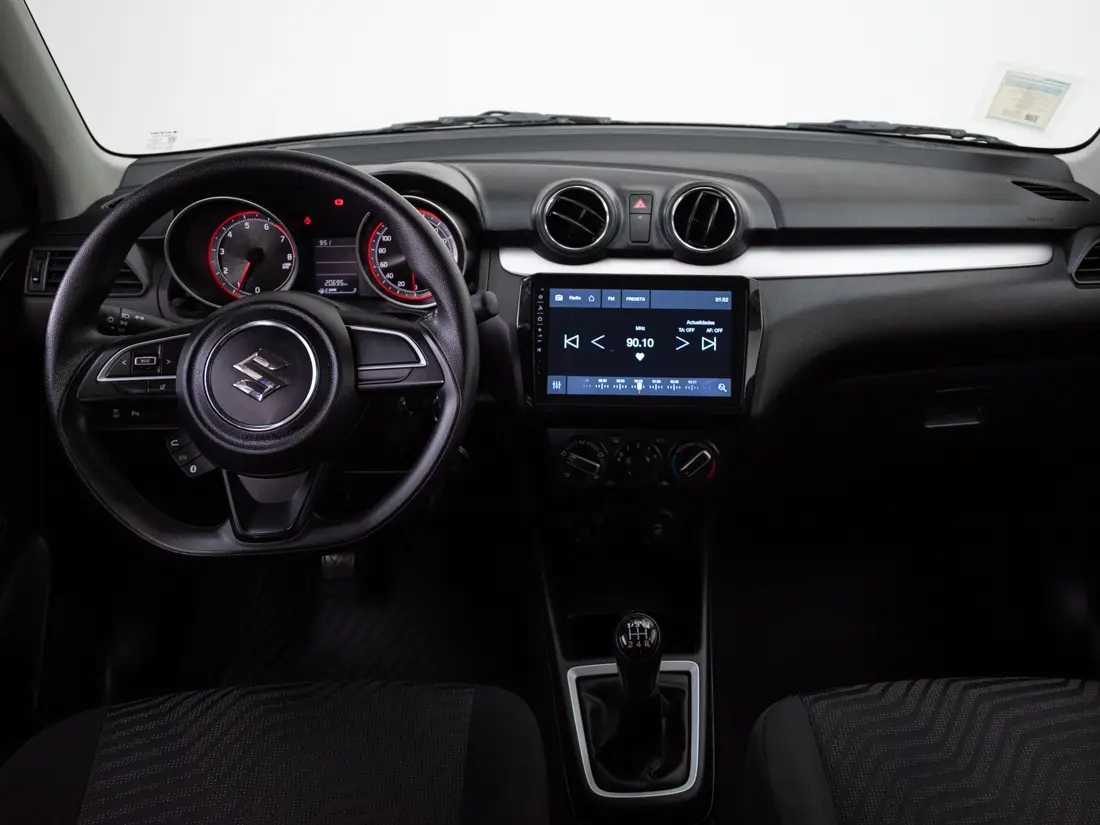 Suzuki Swift 1.2 Gl Mt año 2025