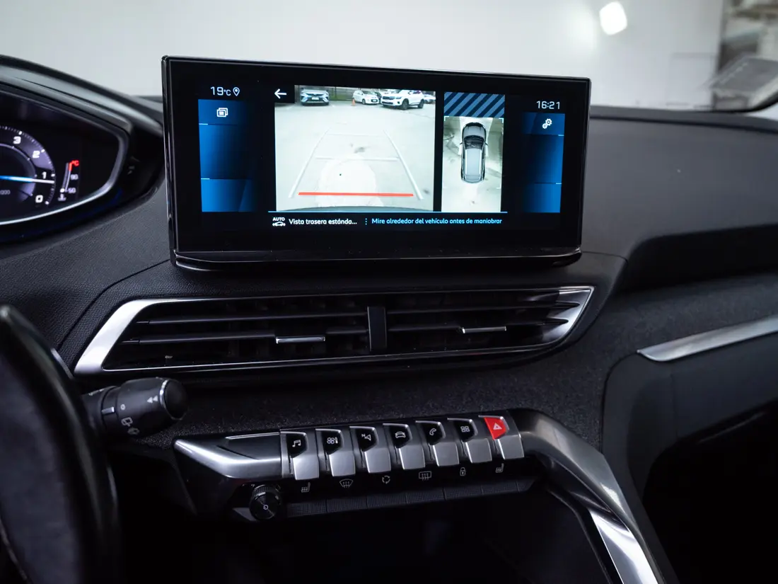 Peugeot 3008 1.6 Allure Pack Thp 165 At año 2022