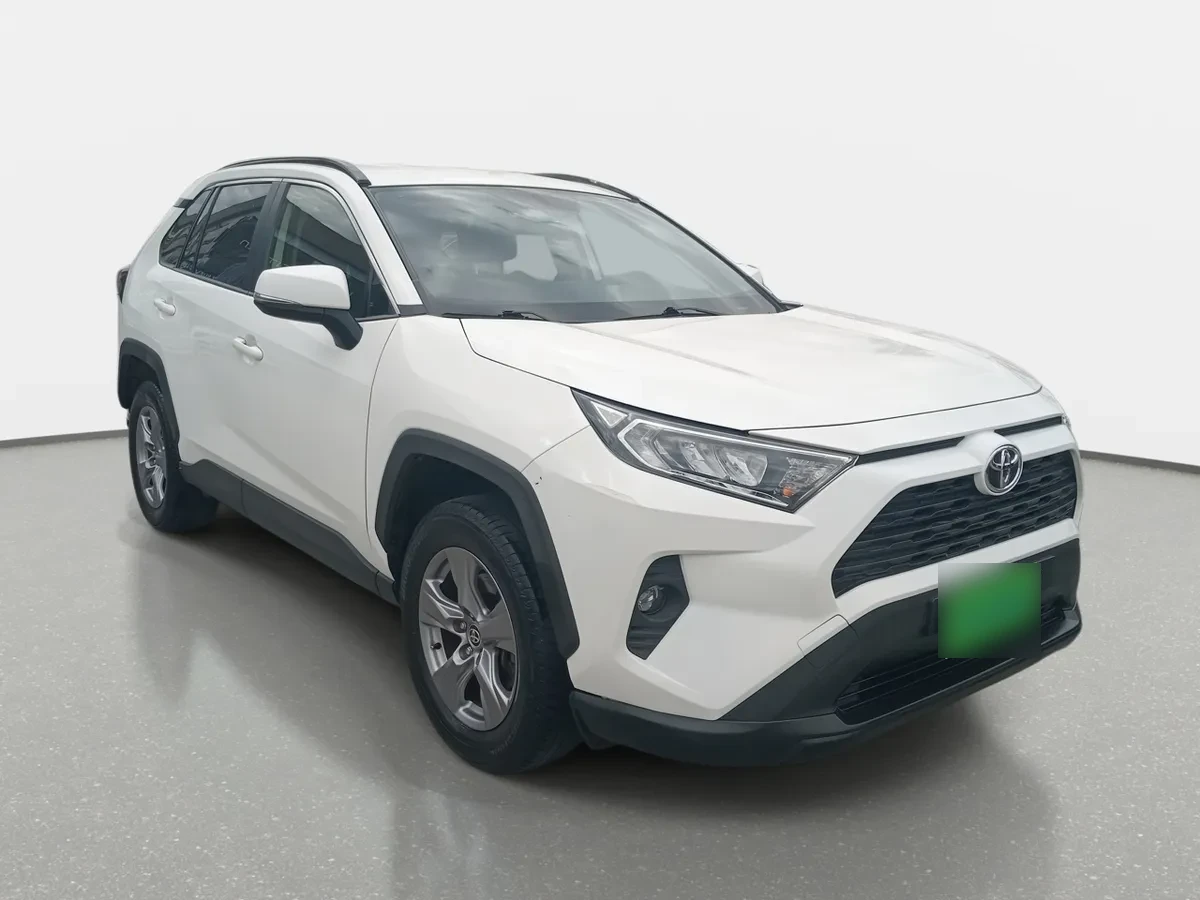 Toyota Rav 4 2.0 Le 4x4 Mt 5p año 2022
