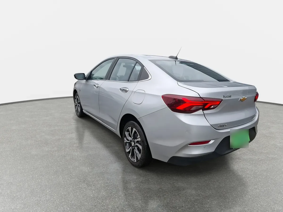 Chevrolet Onix 1.0t Premier 4x2 Sdn At 4p año 2023