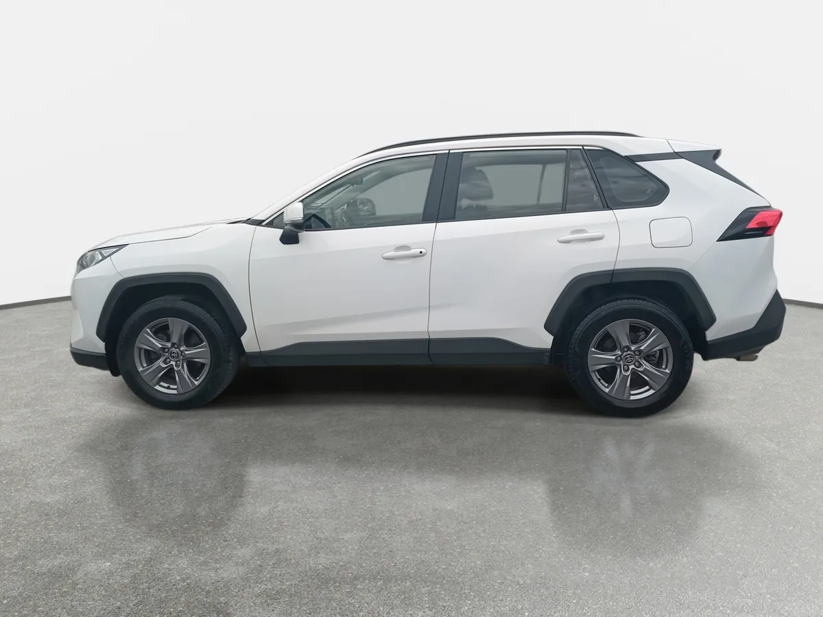 Toyota Rav 4 2.0 Le 4x4 Mt 5p año 2022