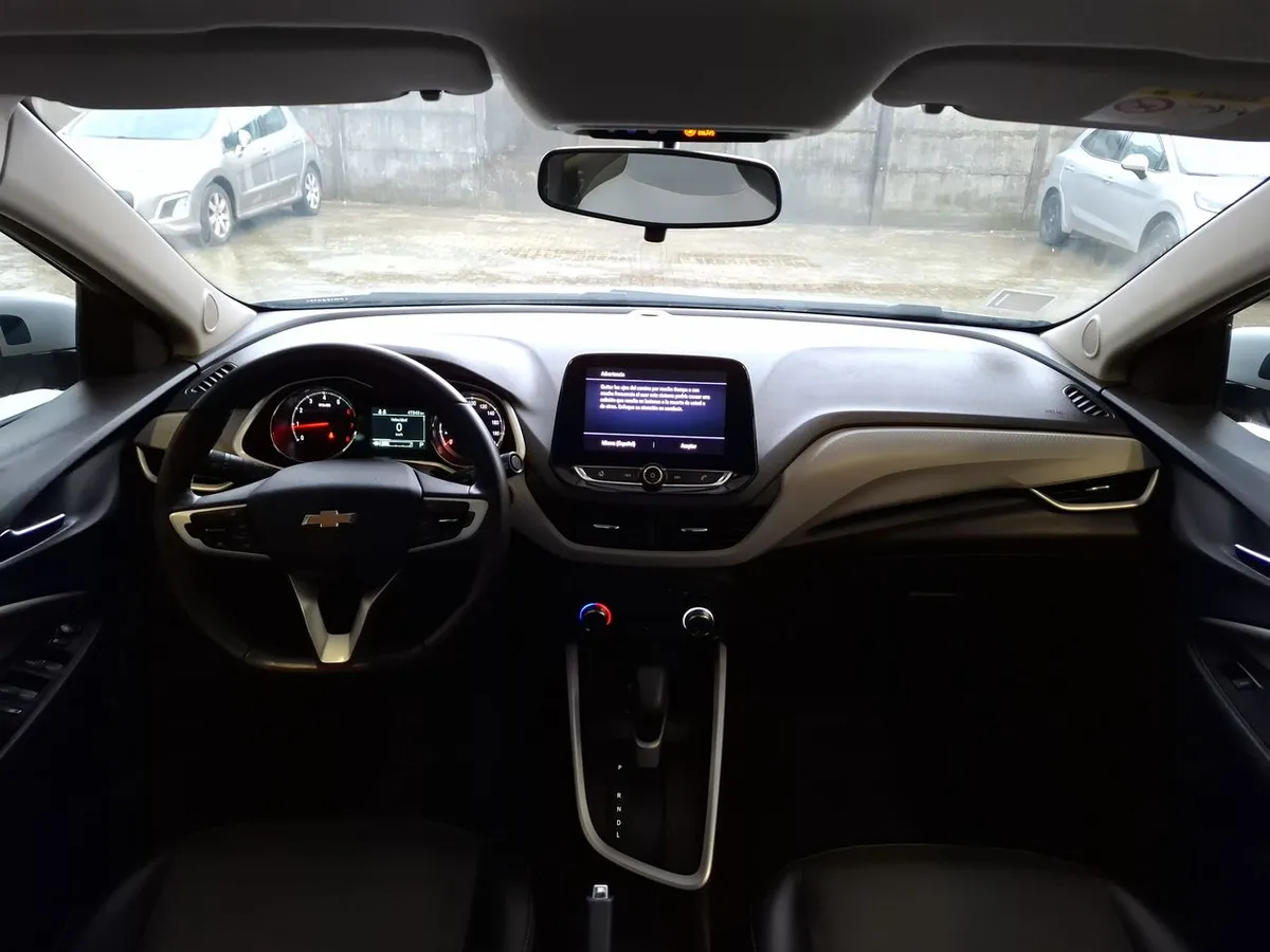 Chevrolet Onix 1.0t Premier 4x2 Sdn At 4p año 2023