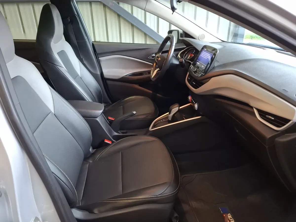 Chevrolet Onix 1.0t Premier 4x2 Sdn At 4p año 2023