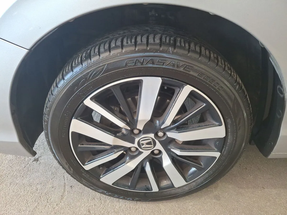 Honda City 1.5 Exl 4x2 Hb At 5p año 2023