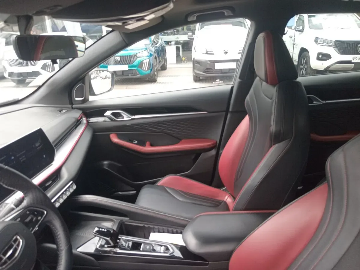 Geely Coolray 1.5 Exclusive 4x2 At 5p año 2023