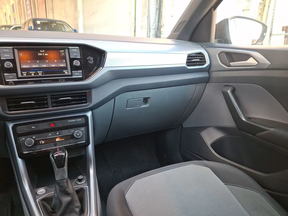 Volkswagen T-Cross 1.6 Comfortline 4x2 110 Hp At 5p año 2021