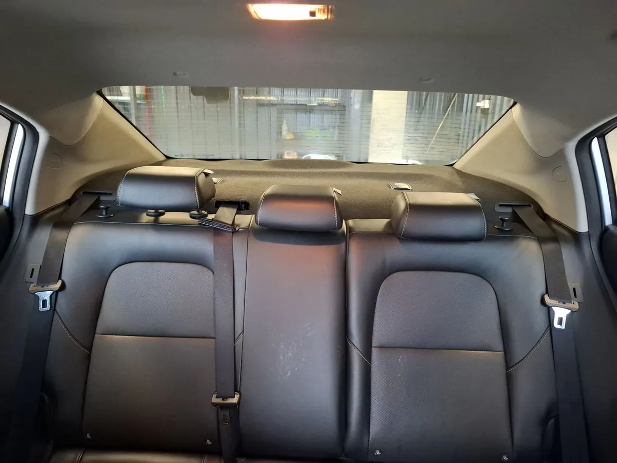 Chevrolet Onix 1.0t Premier 4x2 Sdn At 4p año 2023