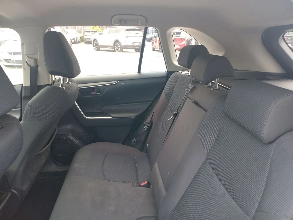Toyota Rav 4 2.0 Le 4x4 Mt 5p año 2022
