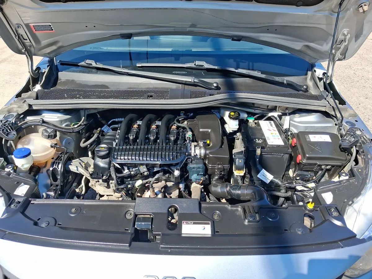 Peugeot 208 1.2 Puretech Active Pack 75 4x2 Mt 5p año 2023