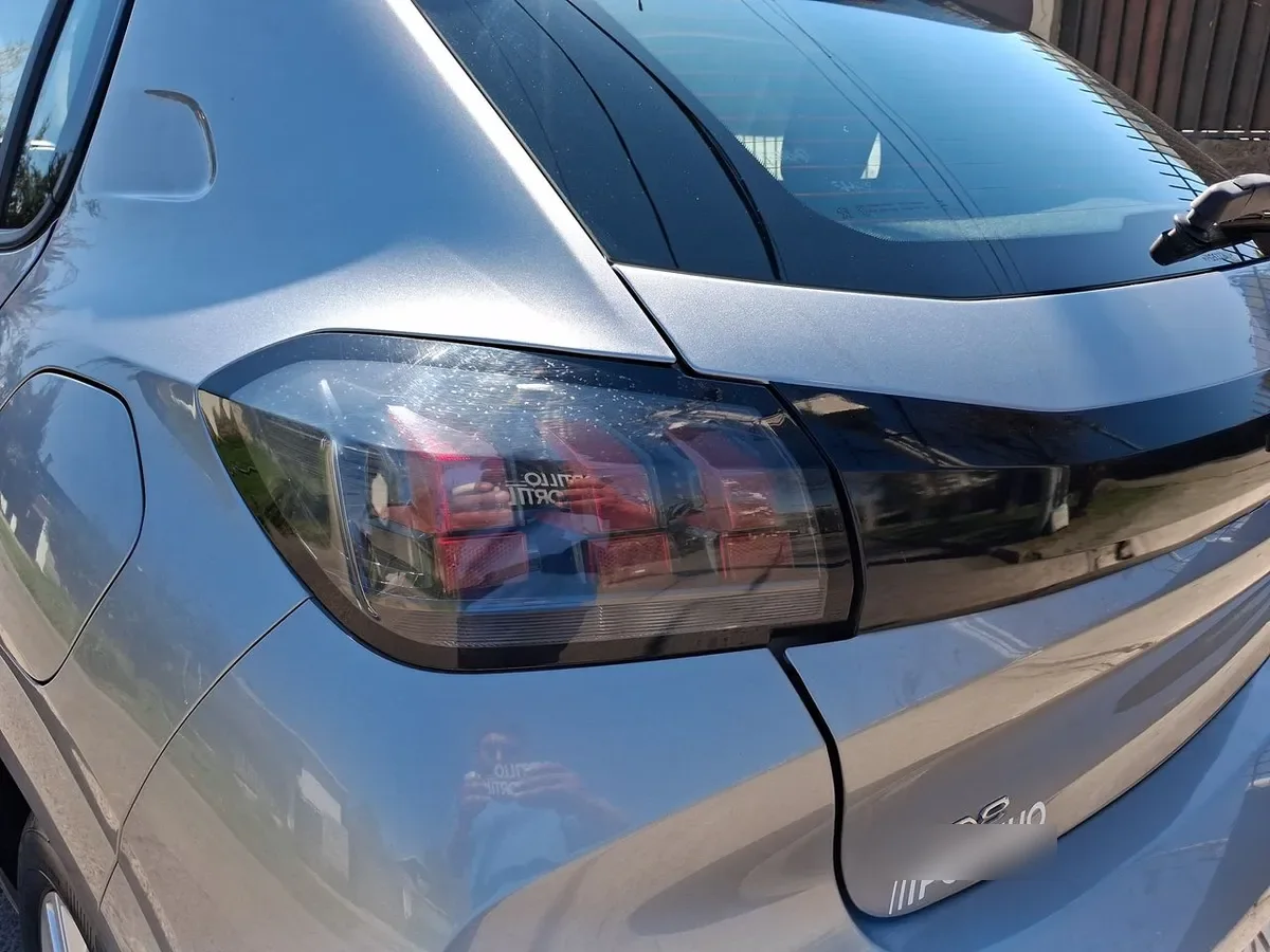 Peugeot 208 1.2 Puretech Active Pack 75 4x2 Mt 5p año 2023