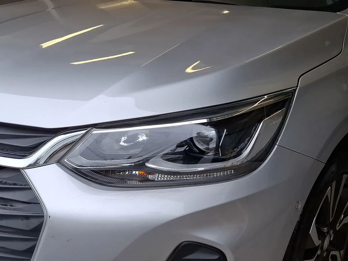 Chevrolet Onix 1.0t Premier 4x2 Sdn At 4p año 2023