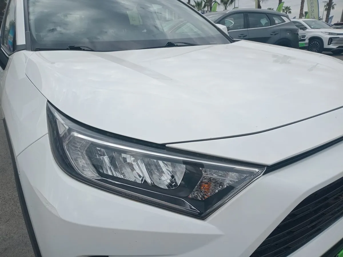 Toyota Rav 4 2.0 Le 4x4 Mt 5p año 2022