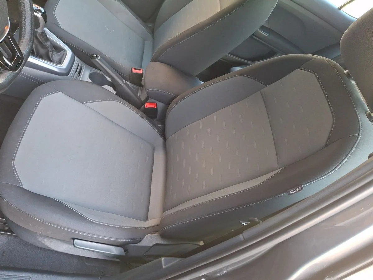 Volkswagen T-Cross 1.6 Comfortline 4x2 110 Hp At 5p año 2021